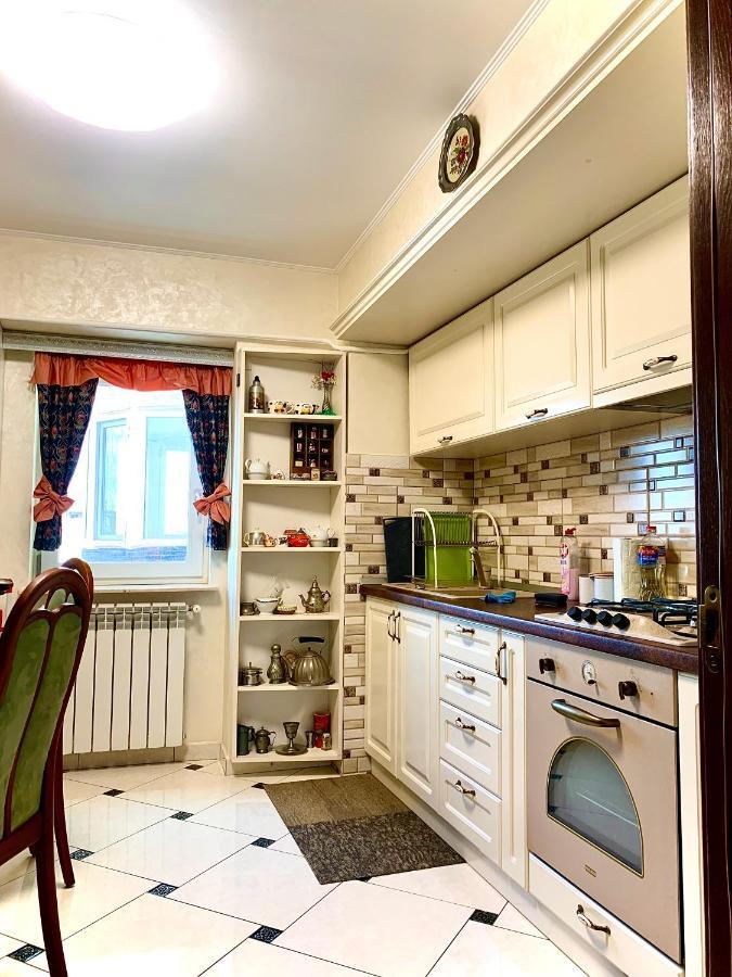 Apartament Ultraconfort Iasi Buitenkant foto